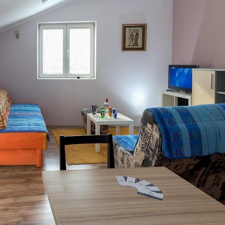 Athos Apartments Ni 객실 사진